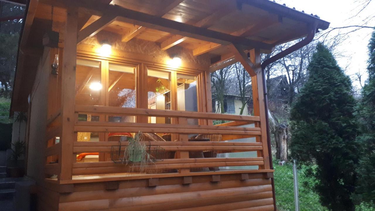 Obiteljski Apartman Borovi Visoko Exteriér fotografie