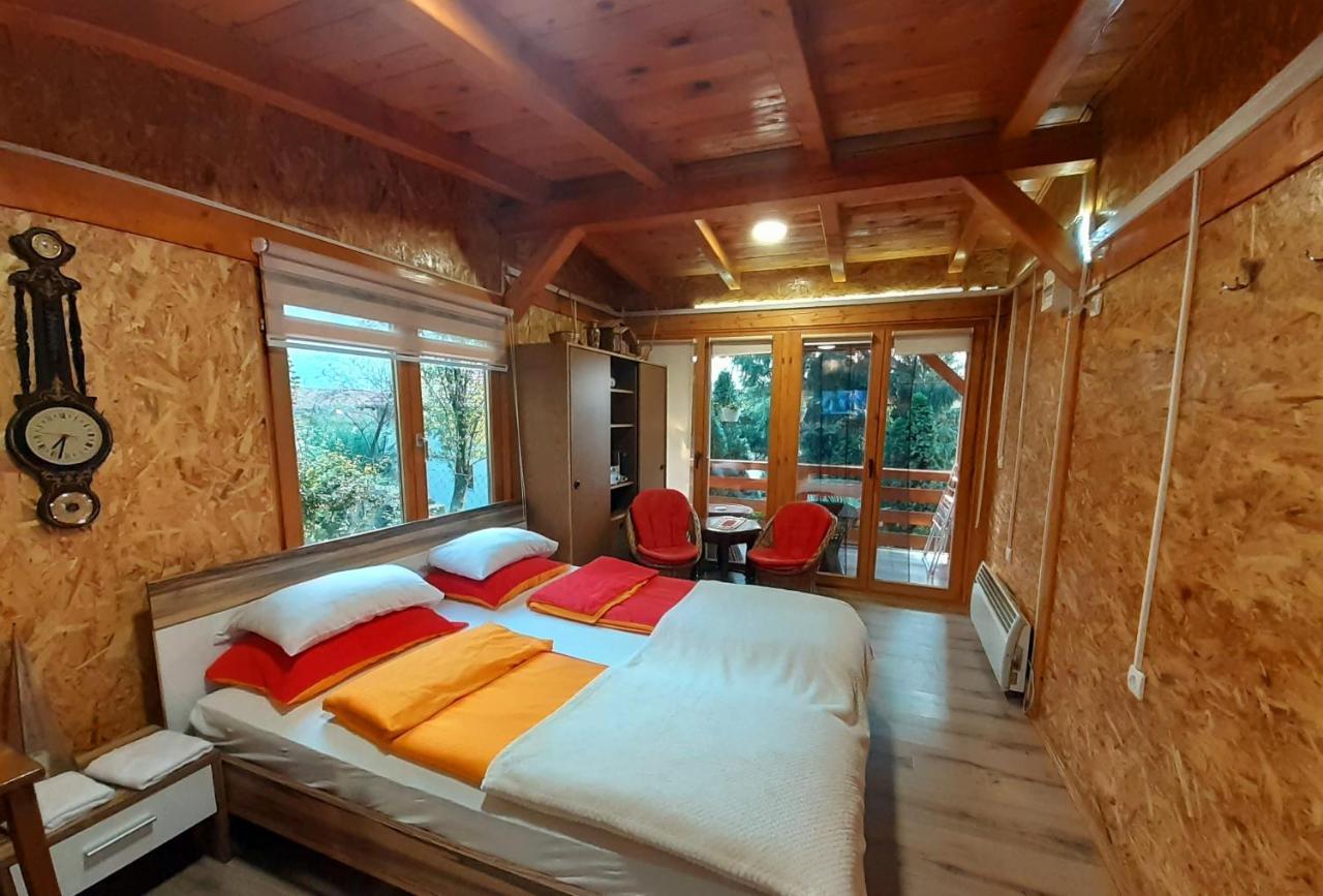 Obiteljski Apartman Borovi Visoko Exteriér fotografie