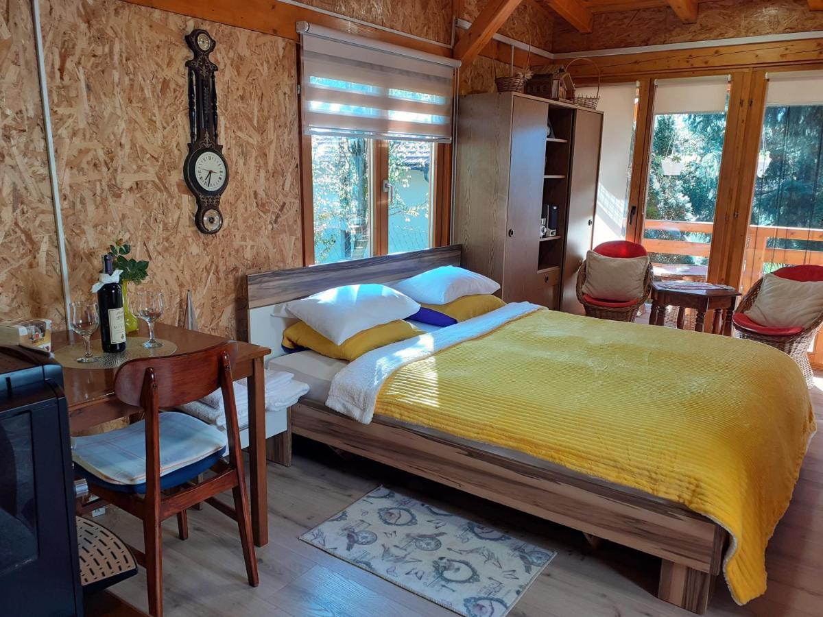 Obiteljski Apartman Borovi Visoko Exteriér fotografie