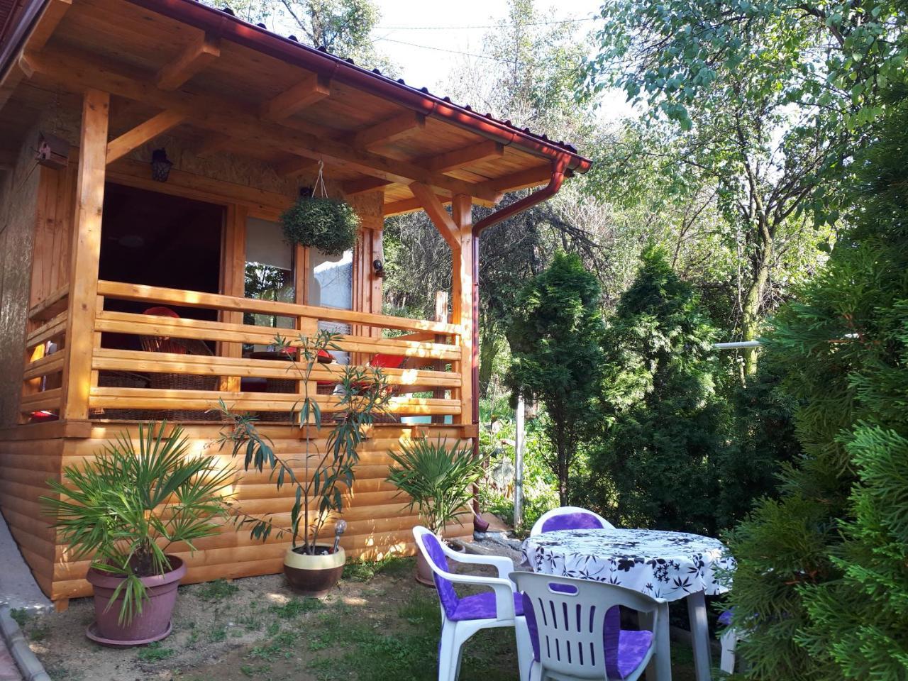 Obiteljski Apartman Borovi Visoko Exteriér fotografie
